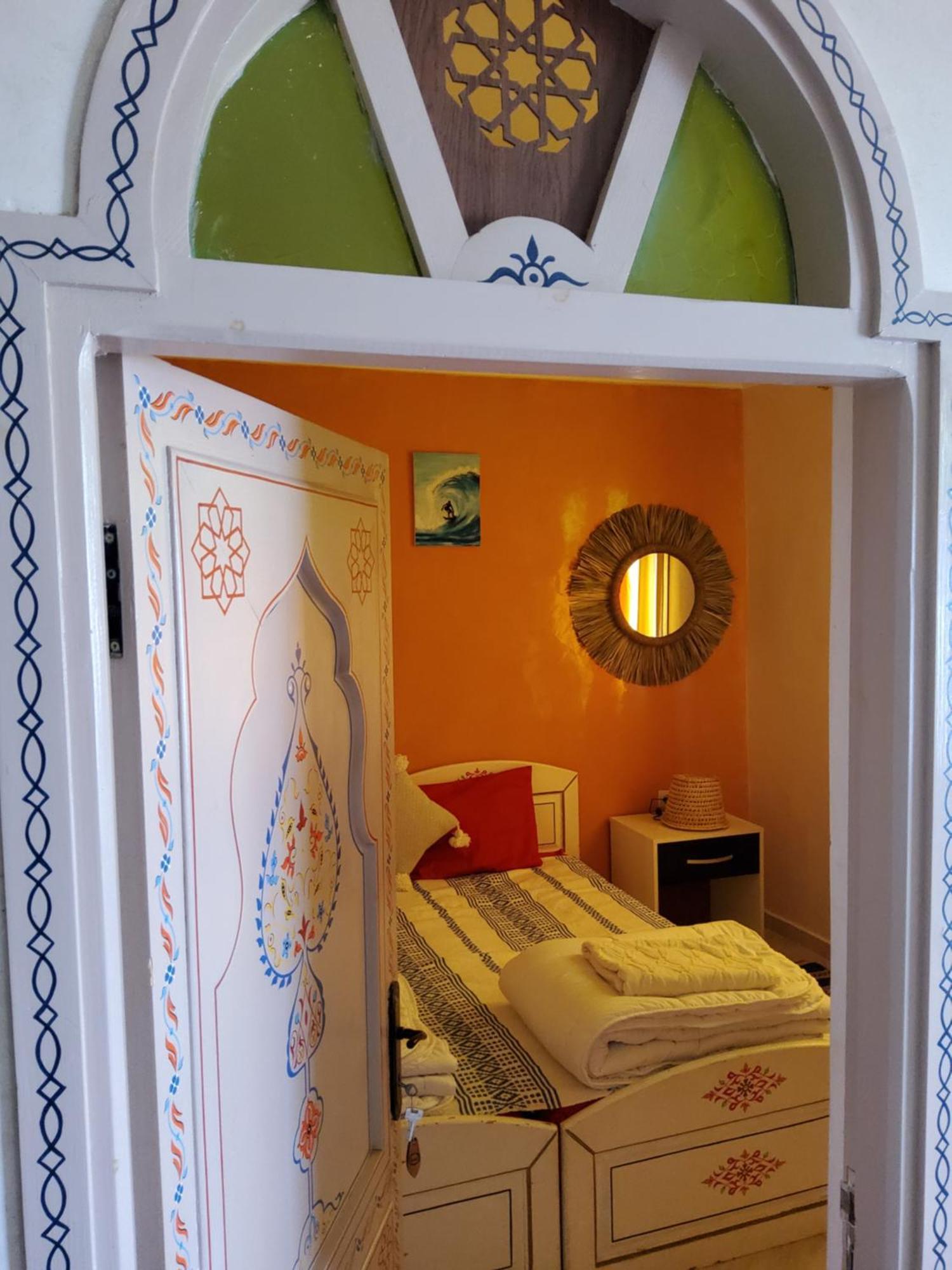 Surf & Salsa Guest House Агадир Екстериор снимка