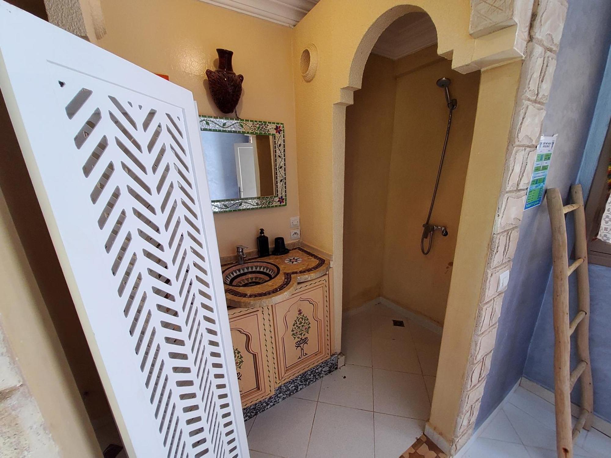 Surf & Salsa Guest House Агадир Екстериор снимка