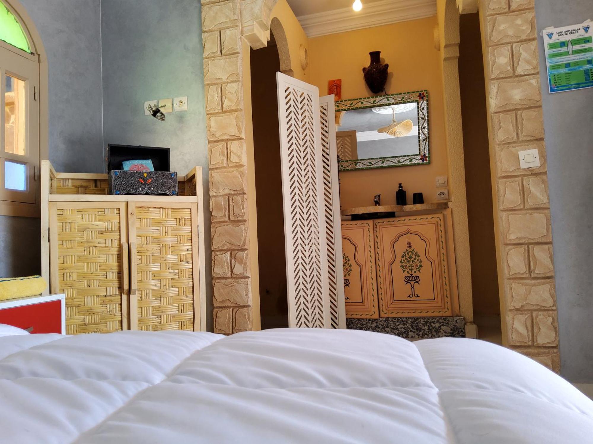 Surf & Salsa Guest House Агадир Екстериор снимка